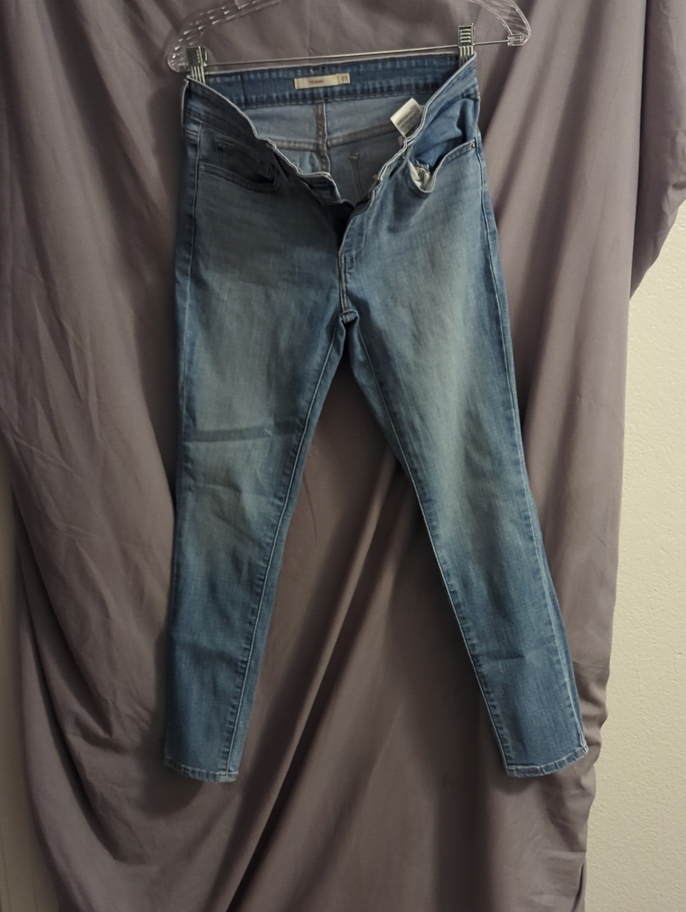 Levi 711 Skinny Sz 27 Light Blue Women’s Skinny Jeans